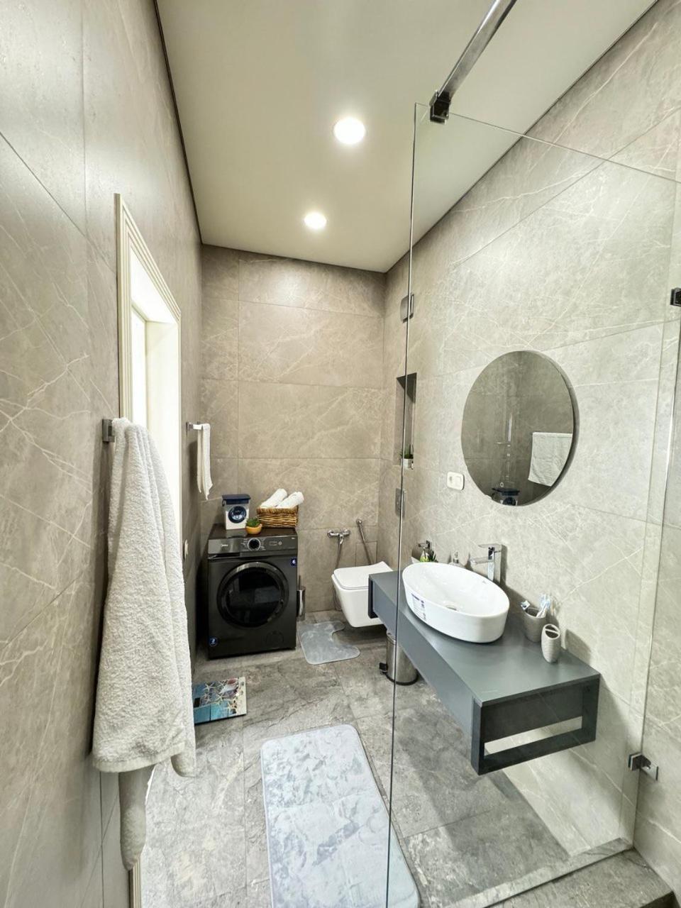 Apartment 2 Apartment, жк комфорт сити, Flat 137
