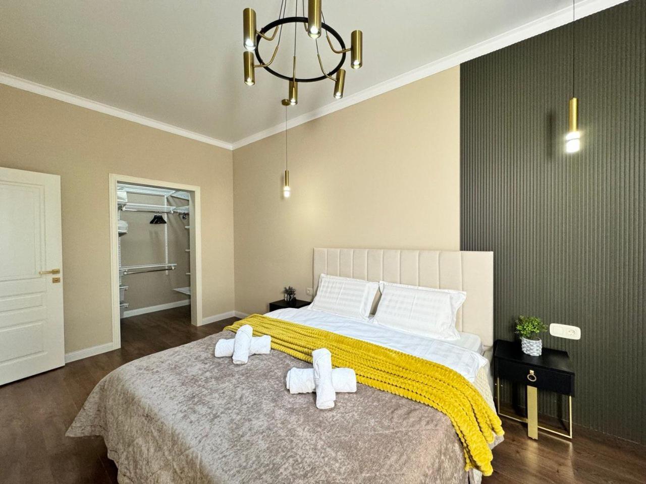 2 Apartment, жк комфорт сити, Flat 137 Apartment Almaty